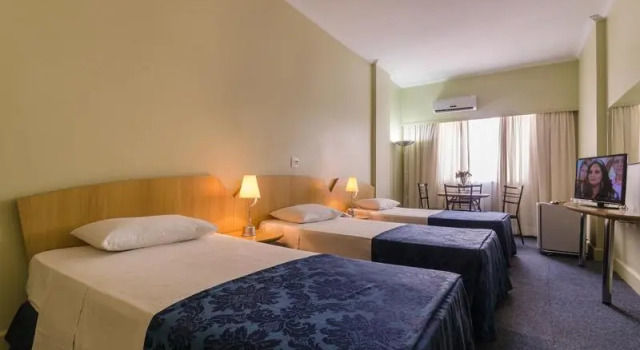 Трёхместный номер Deluxe с балконом San Raphael Hotel