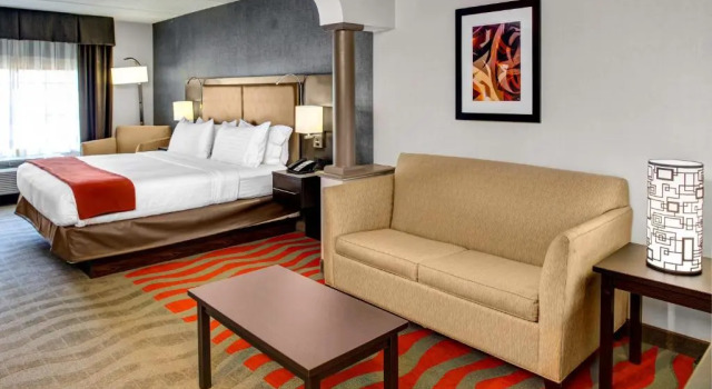 Люкс Holiday Inn Express Hotel & Suites Pittsburgh-South Side by IHG