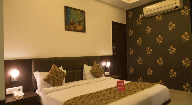 Hotel Woodlands By OYO Rooms, Забронировать Отель Отели штата Махараштры 3 звезды, 3*