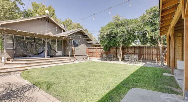 Sunny Turlock Cottage: Walk to Downtown!, Rezervați Casă de vacanță Turlock California