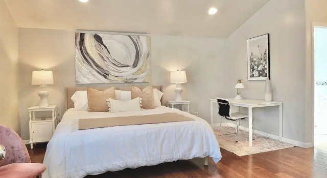 Bellflower Breeze Charming 3 BDR in Long Beach!