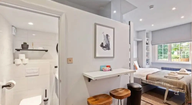 Modern Studio Flat W/king-size Bed in Camden Town, Забронировать Отель Камден Лондон, рядом с St Pancras Hospital