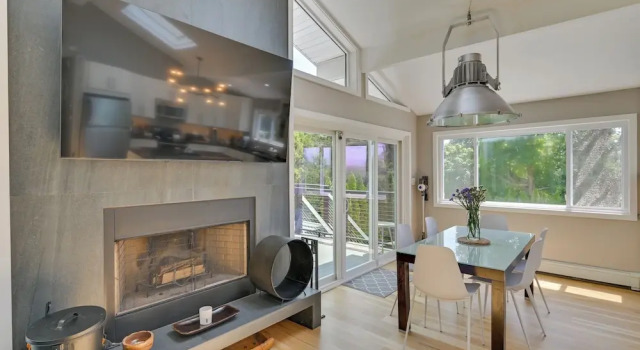 Alluring Hampton Bays Hideaway < 2 Mi to Beach!, Book Vacation Home Hampton Bays The Hamptons