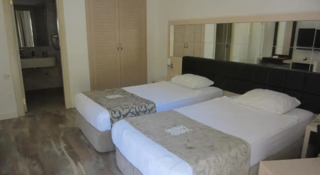 Двухместный номер Economy Golden Lotus Hotel