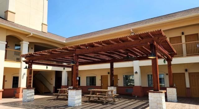 Days Inn Humble/Houston Intercontinental Airport, Book Mini-hotel Hoteller i Humble med pool, Swimmingpool
