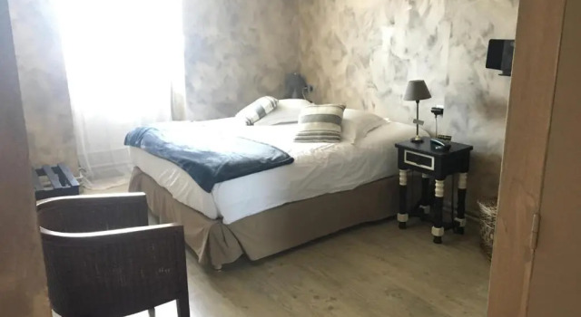 Номер Standard Logis Hôtel Restaurant Le Lascaux