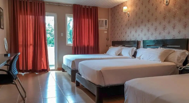 Четырёхместный номер Standard с видом на сад Hanan Hotel Tagaytay - Formerly Tagaytay Wingate Manor