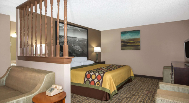 Super 8 by Wyndham Nampa
