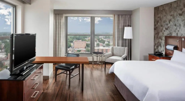 Двухместный номер Deluxe Lancaster Marriott at Penn Square