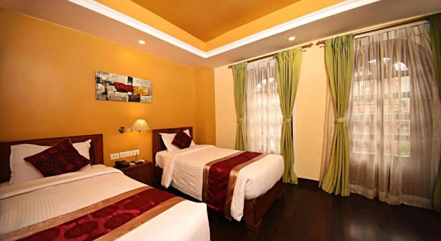 Семейный номер Standard с балконом DOM Himalaya Hotel