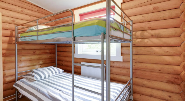 Wooden Tree Trunk Bungalow at Fish Pond, Prenota Hotel Hotel a Gheldria con parcheggio, Parcheggio