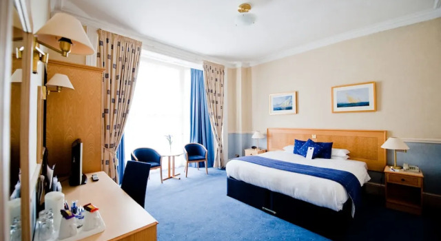 Двухместный номер Standard с видом на море The Royal Beach Hotel