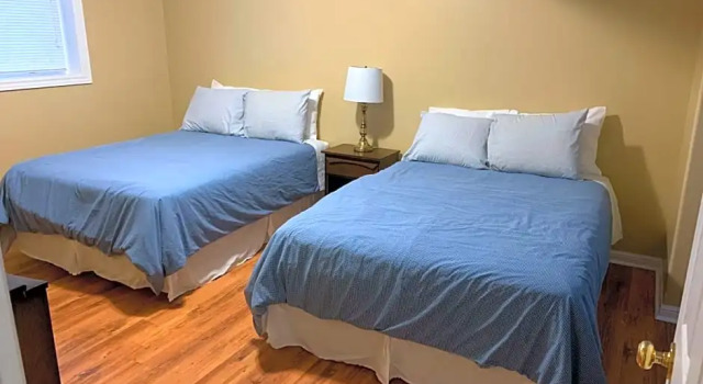 Коттедж с 4 комнатами Wu Wus Cabins