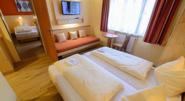 Семейный номер Standard с 2 комнатами JUFA Hotel Donnersbachwald