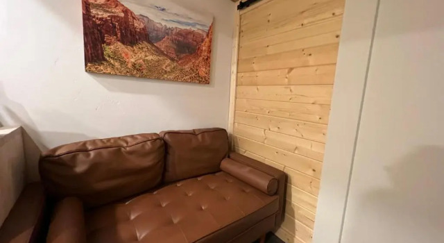 Cozy Orchard Garden Tiny House w Hottub AC Firepit, Varaa Hotelli Hildale Utah