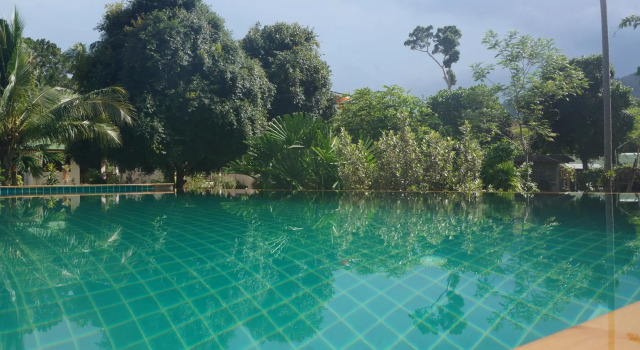 Baan Nok Suan Resort