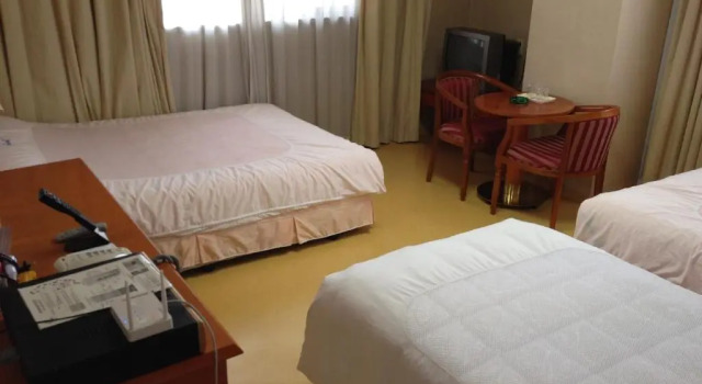 Трёхместный номер Standard Busan Central Hotel