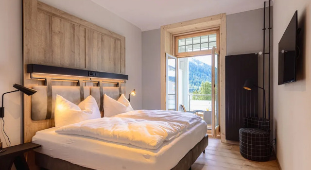 Двухместный номер с балконом ALPINE INN Davos