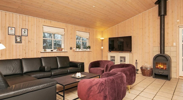 Peaceful Holiday Home in Falster With Indoor Whirlpool