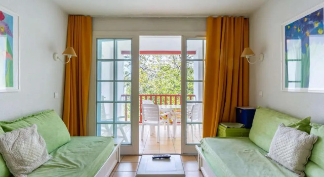 Appartement Hendaye, 1 pièce, 4 personnes - FR-1-2-303