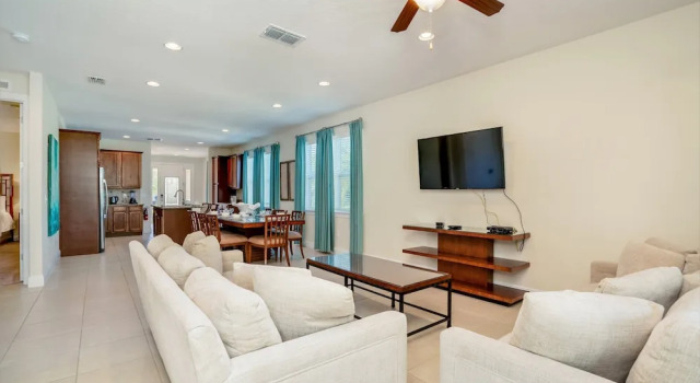 Family Friendly 8 Bed Villa with Pool & Spa, Book Ferieresort SPA-hoteller i Florida, SPA