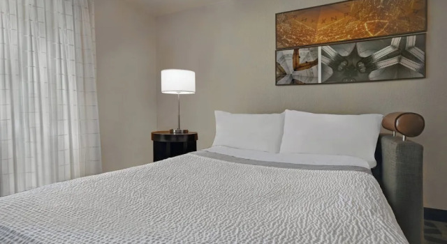 Люкс TownePlace Suites Republic Airport Long Island Farmingdale