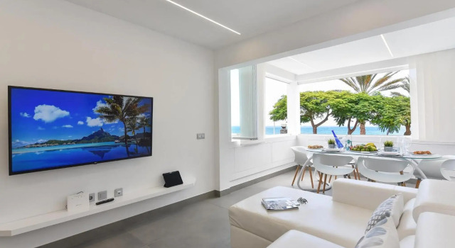 Apartment Aida 201 by VillaGranCanaria, Забронировать Апартаменты/квартира Отели Плайя дель Инглес с бассейном, рядом с Экуменический храм Эль-Сальвадор, Бассейн