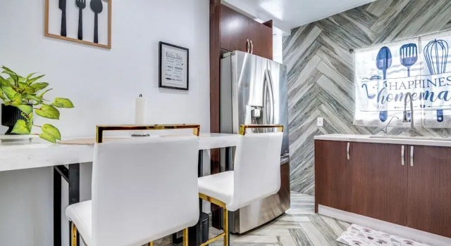 7 Mi to Downtown: East Los Angeles Apartment, Book Apartment Los Angeles Los Angeles Metropolitan Area