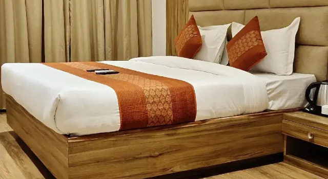 Hotel Pearl Wood By OYO Rooms, Varaa Hotelli Zirakpur Haryana