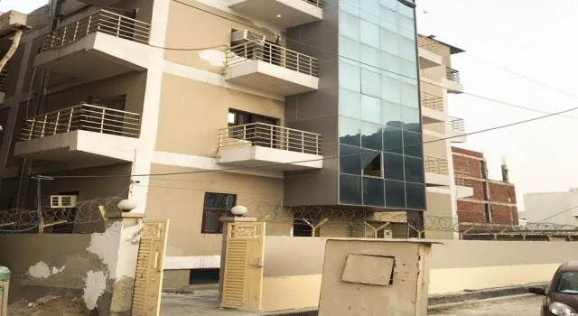 OYO 44000 The Nest - Knowledge Park
