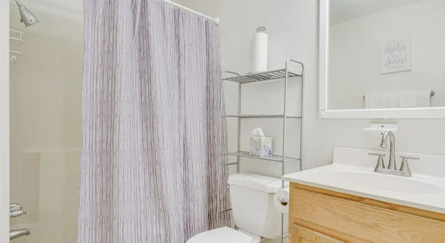 Коттедж Secluded Mount Pleasant Home - 6 Mi to Beaches!