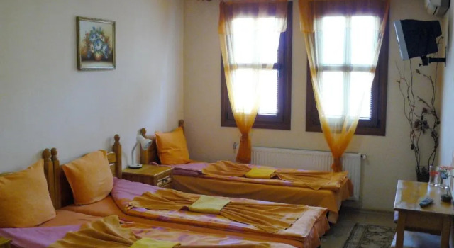 Трёхместный номер Standard Family Hotel Varusha