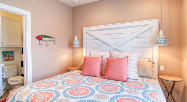 Beach Buzz 4 Bedrooms 3 Bathrooms Home, Забронировать Отель Порт-Аранзас Mustang Island, рядом с Пляж Холидей