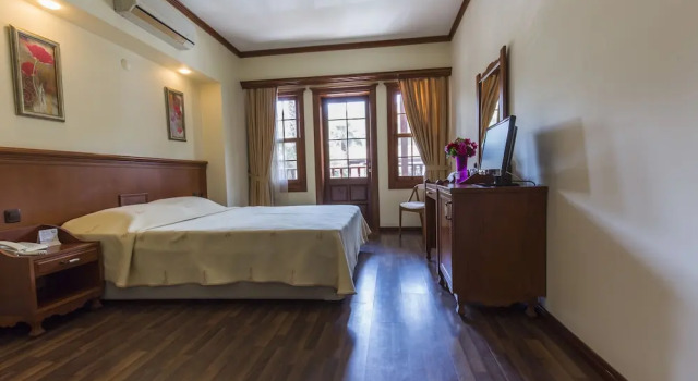 Одноместный номер Standard с балконом Yucelen Hotel