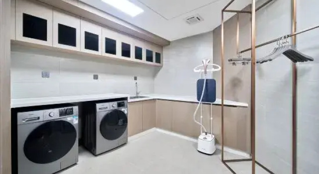 Lavande Hotel (Chaoyang Street), Book Hotel Hotels in Liaoning with Parking, Parking