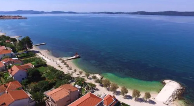 House L&L Zadar/Bibinje, Забронировать Отель Отели Задарской жупания 3 звезды, рядом с Пляж Старенице, 3*