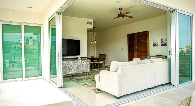 Gorgeous 2 bedroom 2 bath 2 pools Short walk to the beach Camino Viejo 204