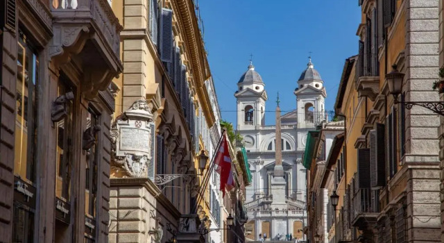 Апартаменты Condotti Corner Apartment Piazza di Spagna
