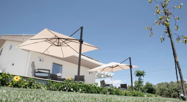 Люкс Deluxe La Giara Bed  Breakfast