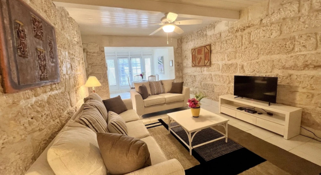Апартаменты Inchcape Seaside Villas
