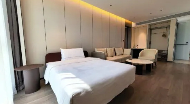Двухместный люкс Atour Hotel Yantai Golden Beach Tianma Zhanqiao
