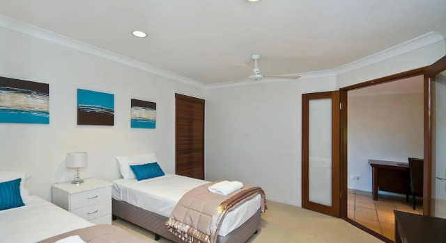 Bal Harbour Broadbeach Waters Holiday Home, Забронировать Отель Отели и гостиницы Голд-Кост, рядом с Empire Industrial Estate, Отель