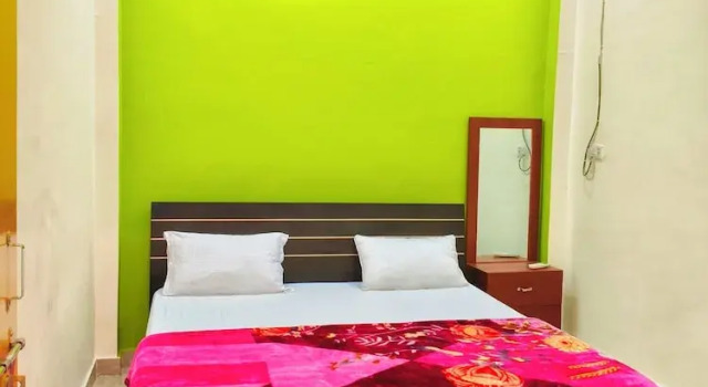 Коттедж с 3 комнатами с балконом Om home stay