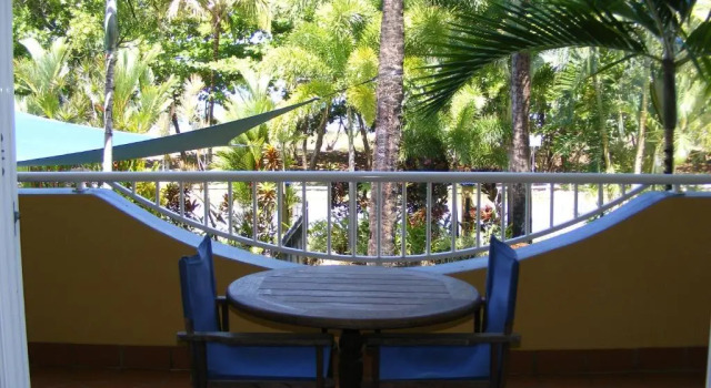 Апартаменты c 1 комнатой oceanfront The York Beachfront Holiday Apartments