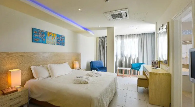 Superior room with balcony and with pool view Pernera Beach Hotel