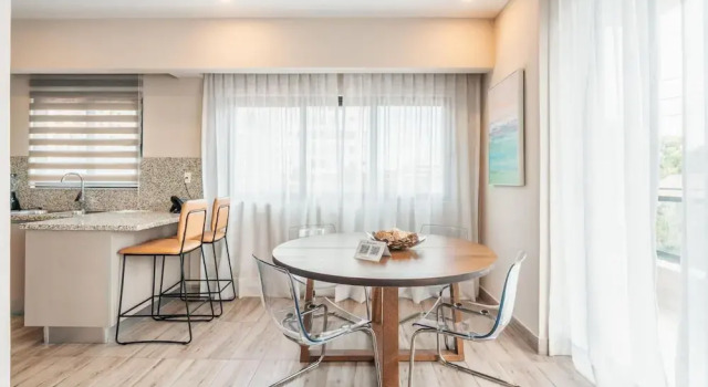 Flat in Regatta II With Breakfast Included 302