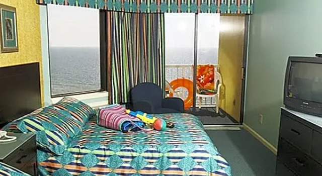 Номер Standard с частичным видом на океан The Strand - A Boutique Resort