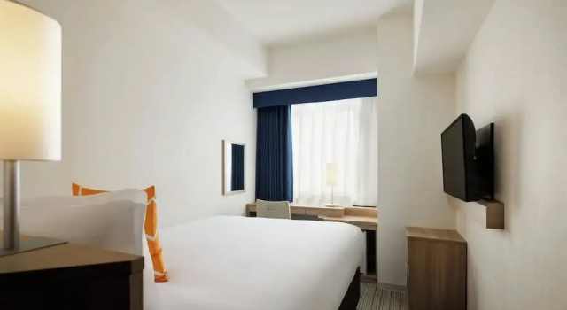 Двухместный номер Standard Four Points Flex by Sheraton Kanazawa