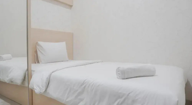 Comfort And Warm 2Br At Parkland Avenue Apartment