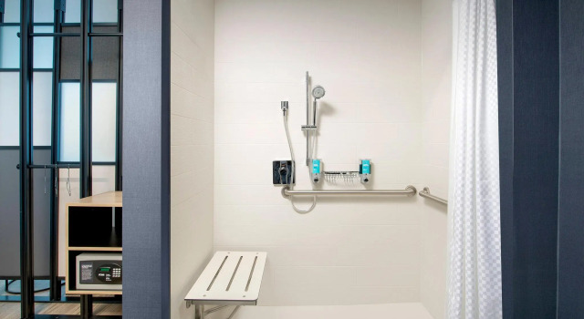 Четырёхместный номер Standard Aloft by Marriott Omaha Aksarben Village
